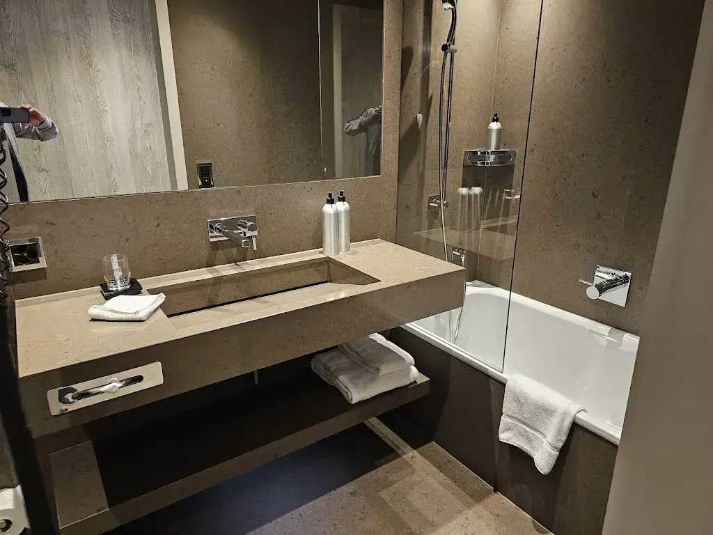 Gary Watts_Grischa – DAS Hotel Davos_Davos_review