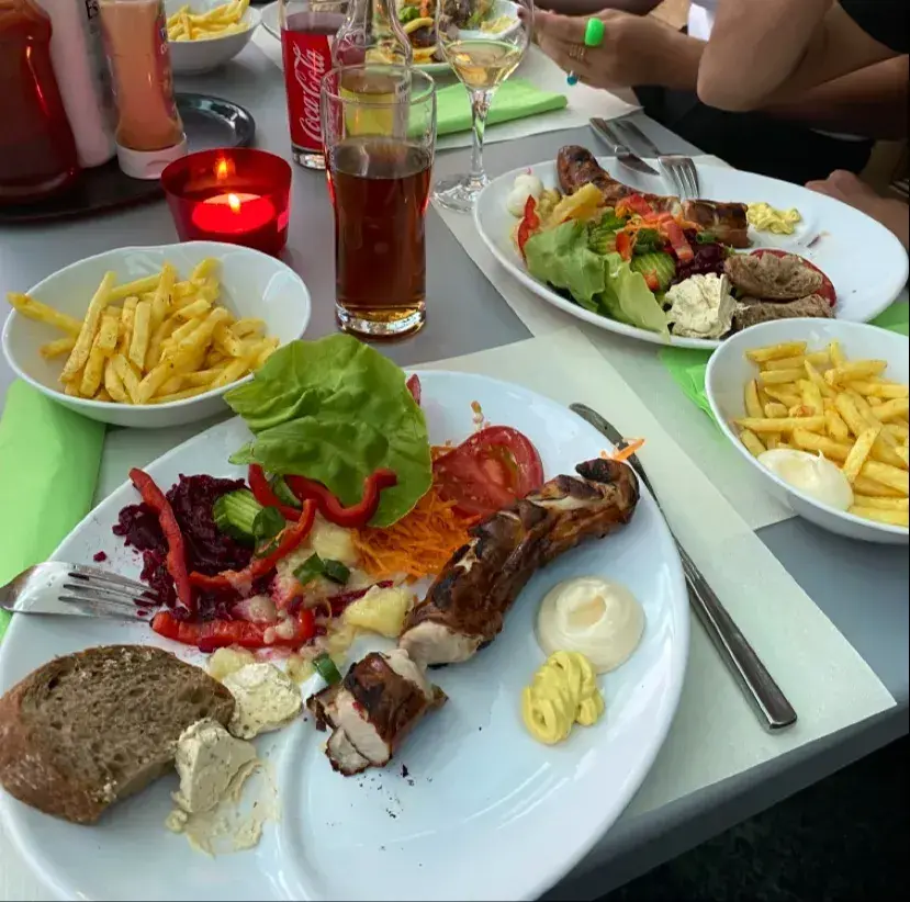 eniripsa_Restaurant Bahnhöfli_Küblis_review