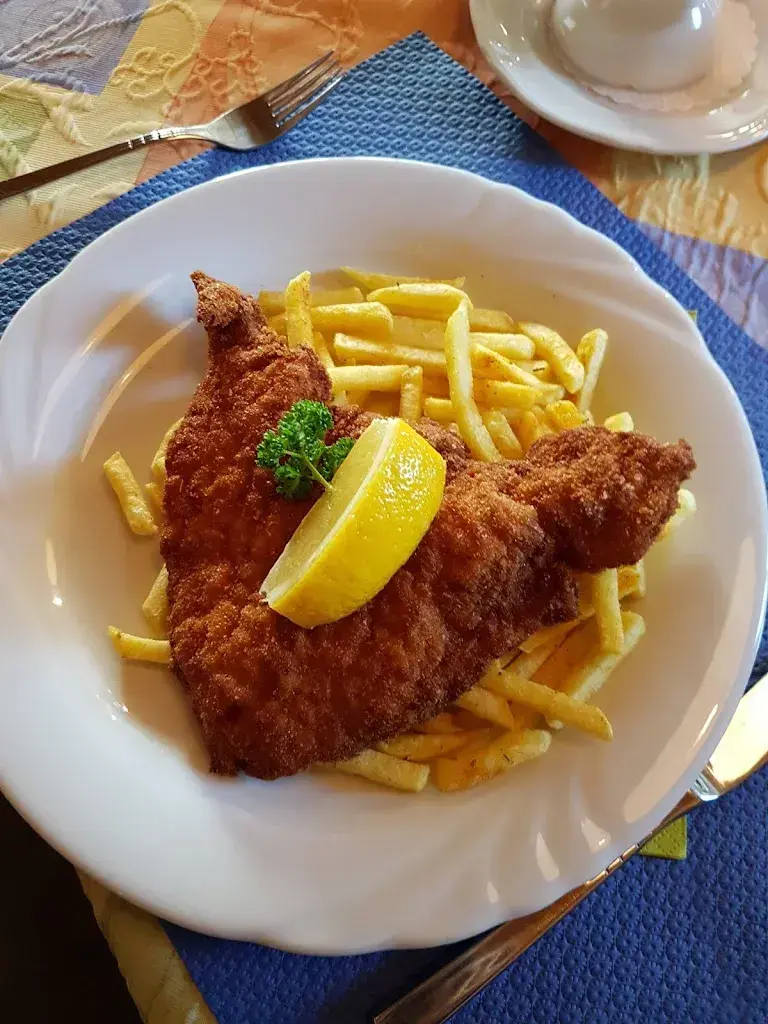 Petra Peinado_Restaurant Bahnhöfli_Küblis_review