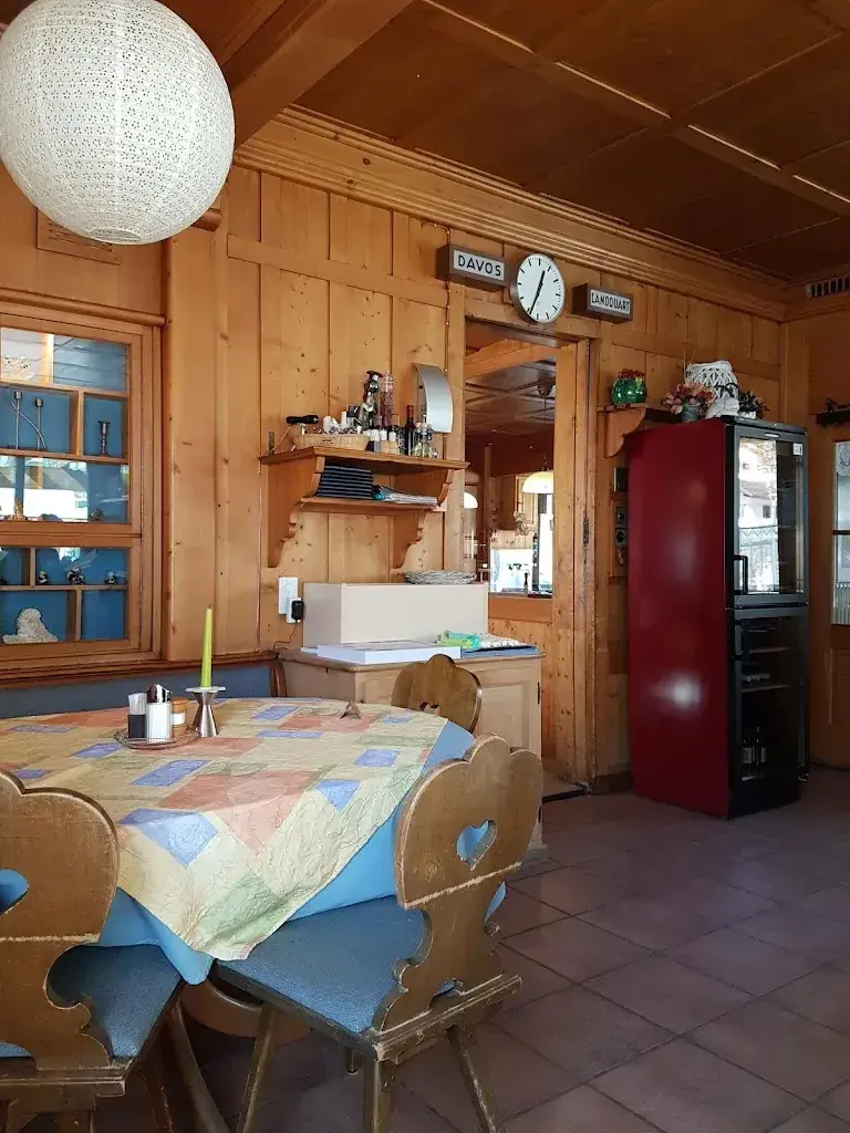 Restaurant Bahnhöfli restaurant à Küblis