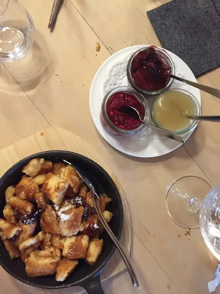 Fabia Roos_Gasthaus Höhwald_Klosters-Serneus_review