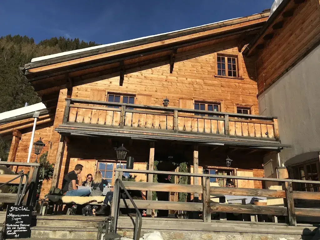 Ariane Katsimpri_Berghaus Alpenrösli_Klosters-Serneus_review