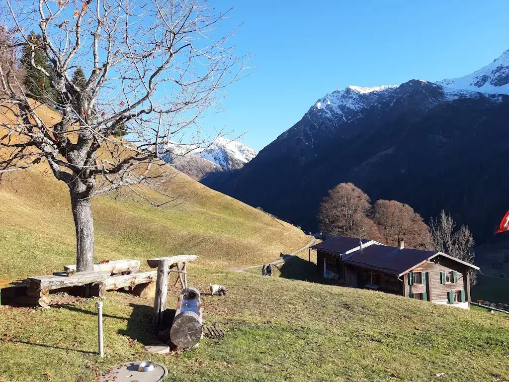 Klaus Strehler_Hennägadä Bäsmabeizli (Gadäwäg: Klosters PUR)_Klosters-Serneus_review