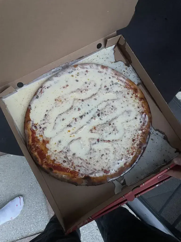 Mattia Passardi_Restaurant Pizzeria Al Capone Klosters_Klosters-Serneus_review