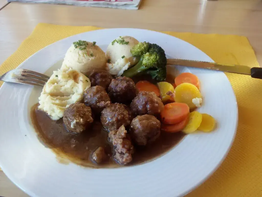 Georg Pleisch_Berggasthaus Gemsli_St. Antönien_review