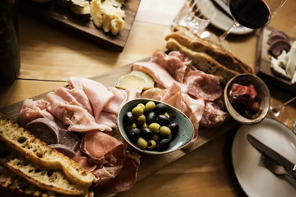 Armando's pane e vino_Klosters-Serneus_slider_image_3