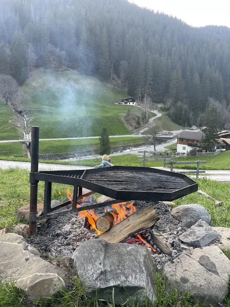 Miljana Mladenovic_Herberge Ascharina_Ascharina_avis