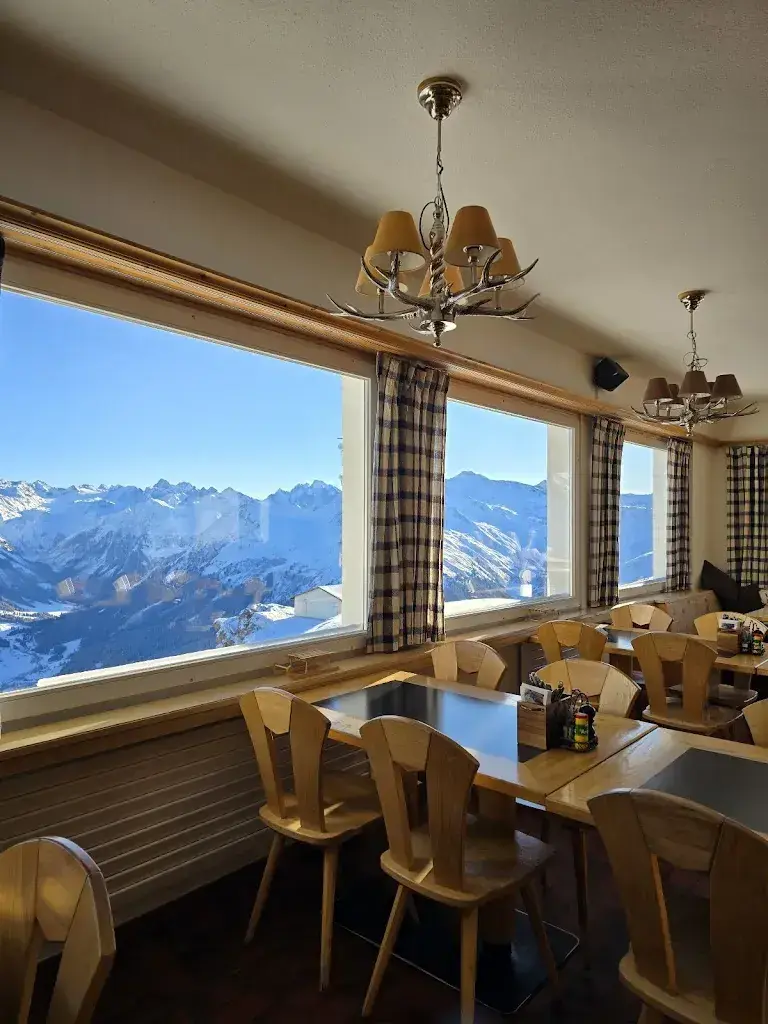 Bergrestaurant Gotschnagrat restaurant in Klosters-Serneus