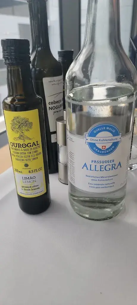 Jen Joyce_Towers City West Restaurant_Chur_recensione