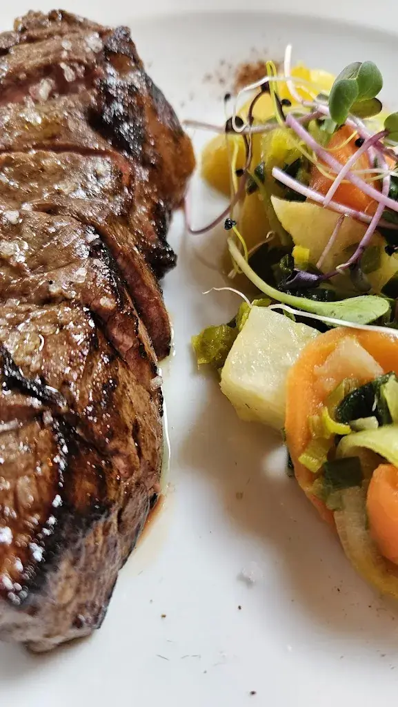 Max Hugentobler_Restaurant IL GRANO_Büren an der Aare_avis