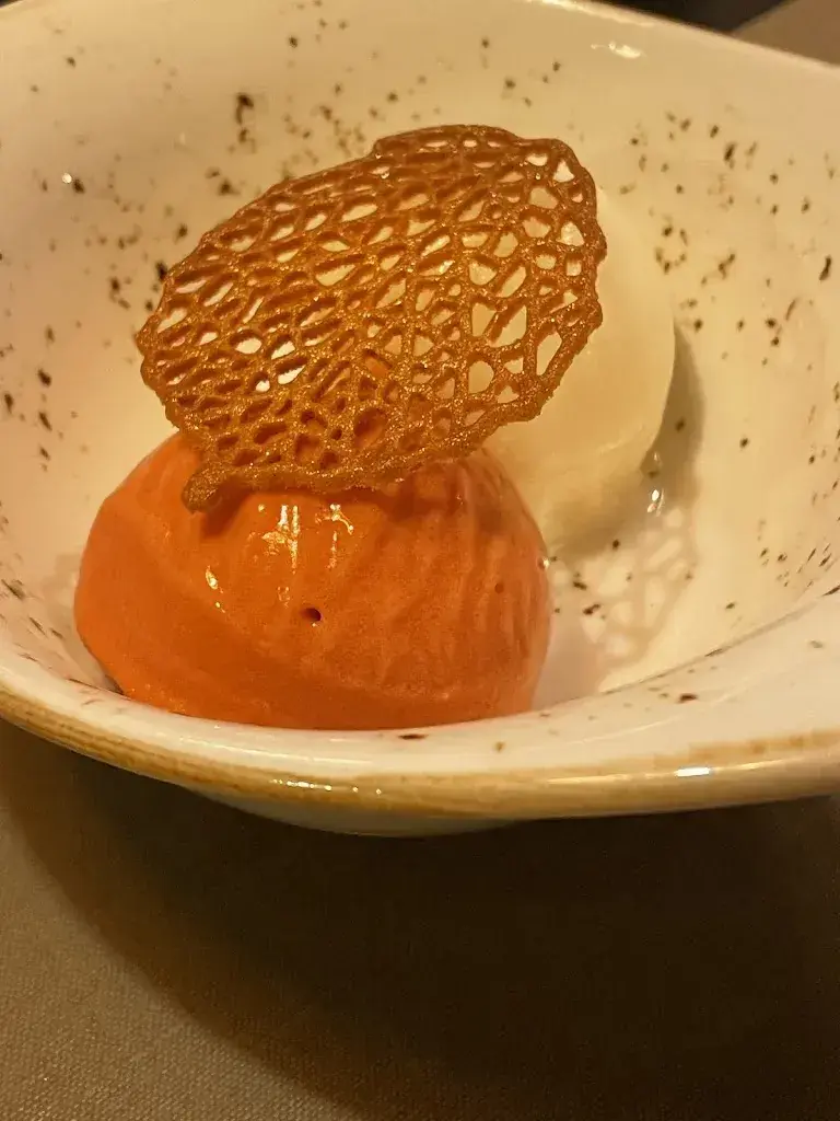 Stockholm Fika_TWIST Restaurant & Terrasse_Arosa_Bewertung