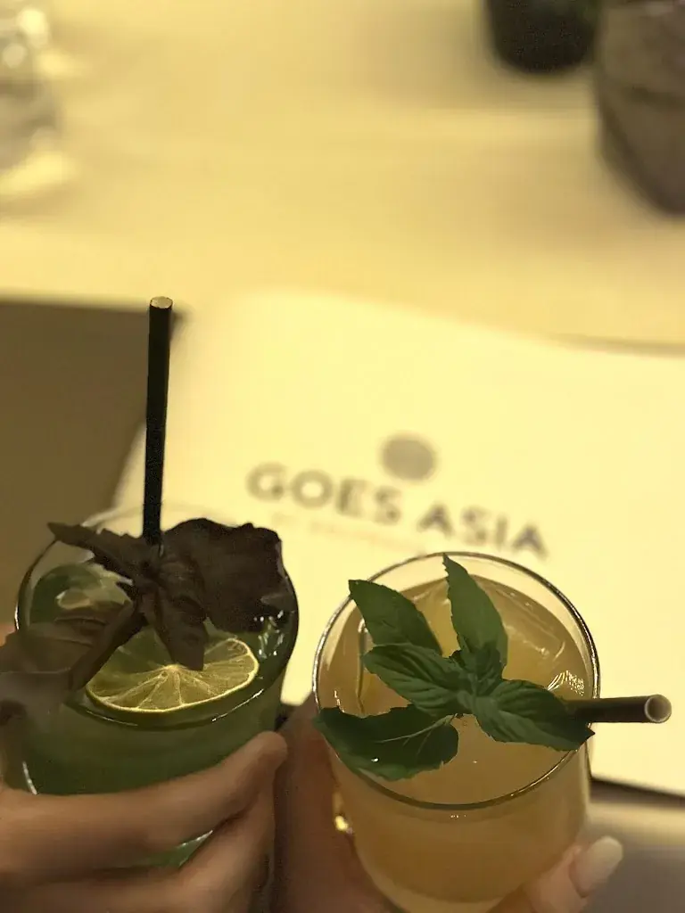 Alina Maradin_Golfhuus goes Asia_Arosa_review