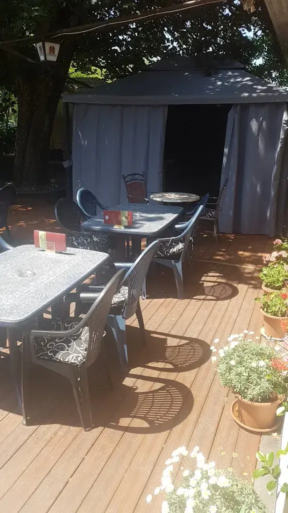 Harald Stegmann_Restaurant Bahnhof / Pizzeria 3Stelle_Büren an der Aare_avis