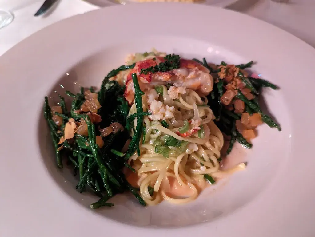 Alex Rugina_Hummerbar_Zürich_Bewertung