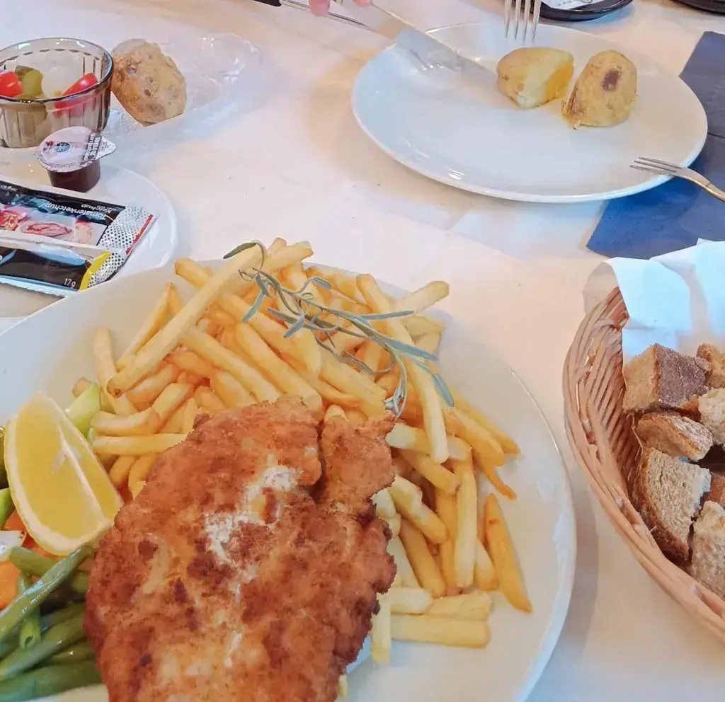 Menu_Hotel Restaurant Alpenrose_Maienfeld_image_3