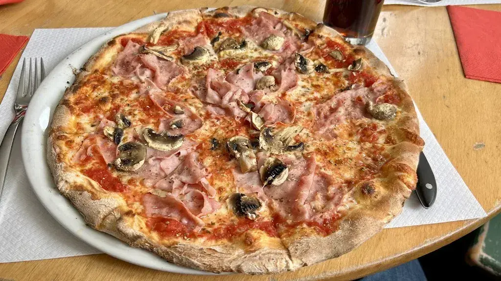 Thias Eigentlich_Calanda Pizza Restaurant_Zizers_review