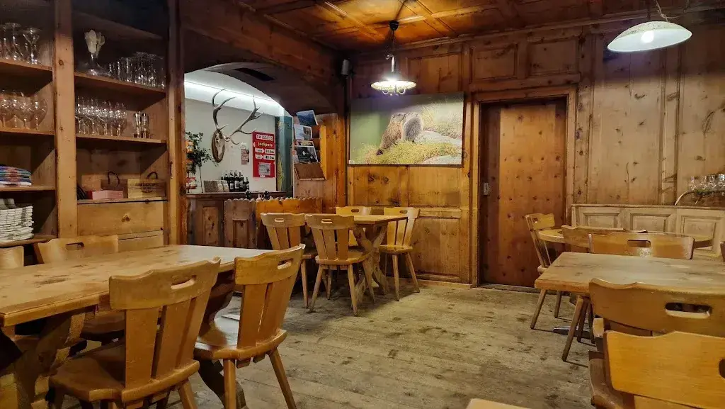 Hanspeter Brodmann_Dorfbeiz Chesa_Seewis im Prättigau_review