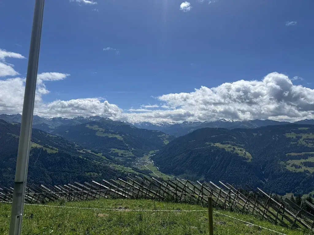 noah Tautfest_Bergbeizli Valcaus_Seewis im Prättigau_review