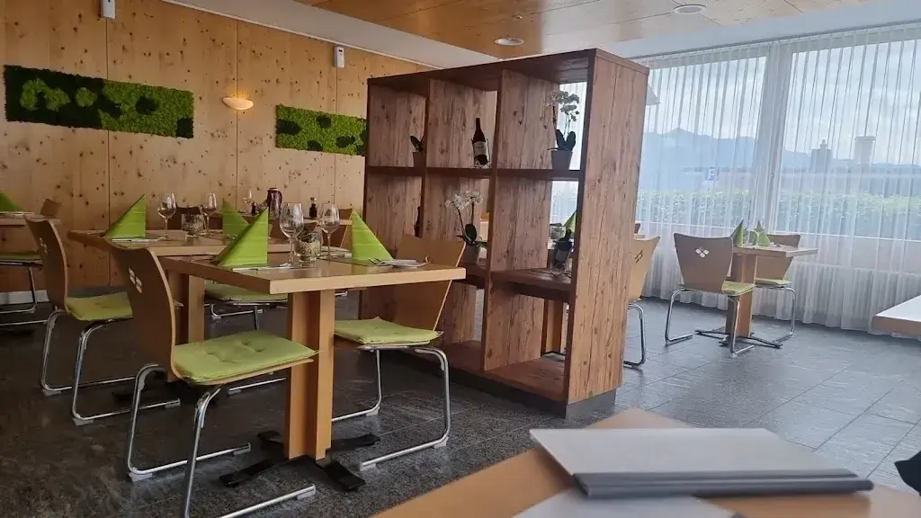 Joanne Grisales_Restaurant Kurhaus_Seewis im Prättigau_recensione