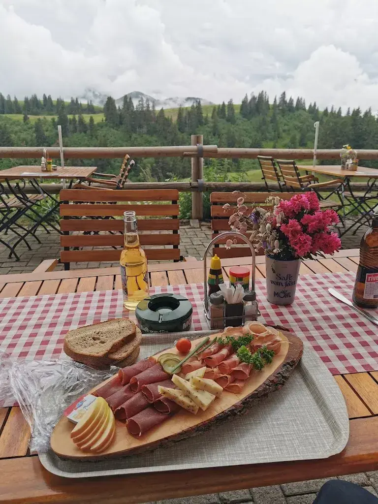 Menu_Berghaus Schwänzelegg_Grüsch_image_9