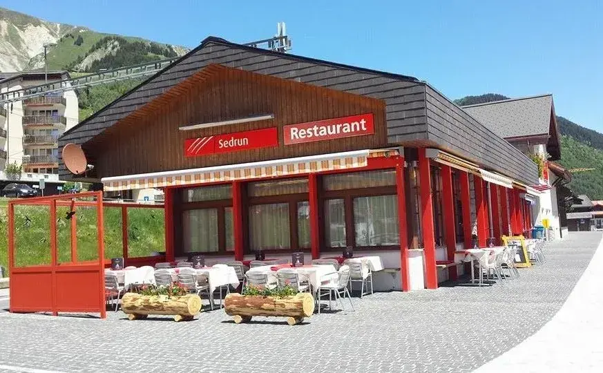 Bahnhofbuffet Sedrun_Tujetsch_slider_image_1