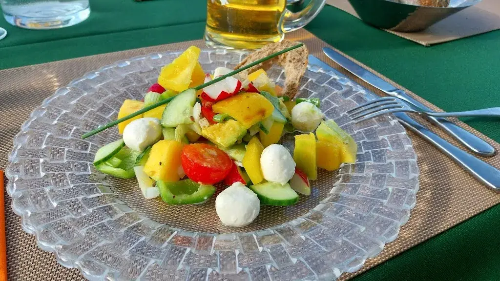 tom tom_Hurti_Surcuolm_review