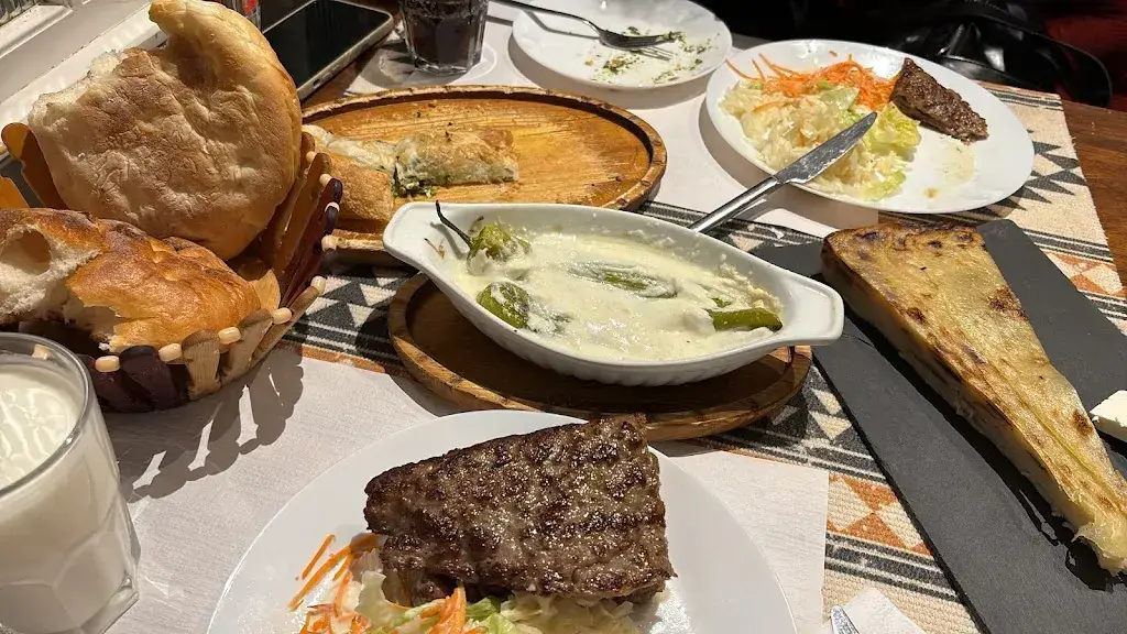 Ardian Vinca_Restaurant Kulla GmbH_Grenchen_avis