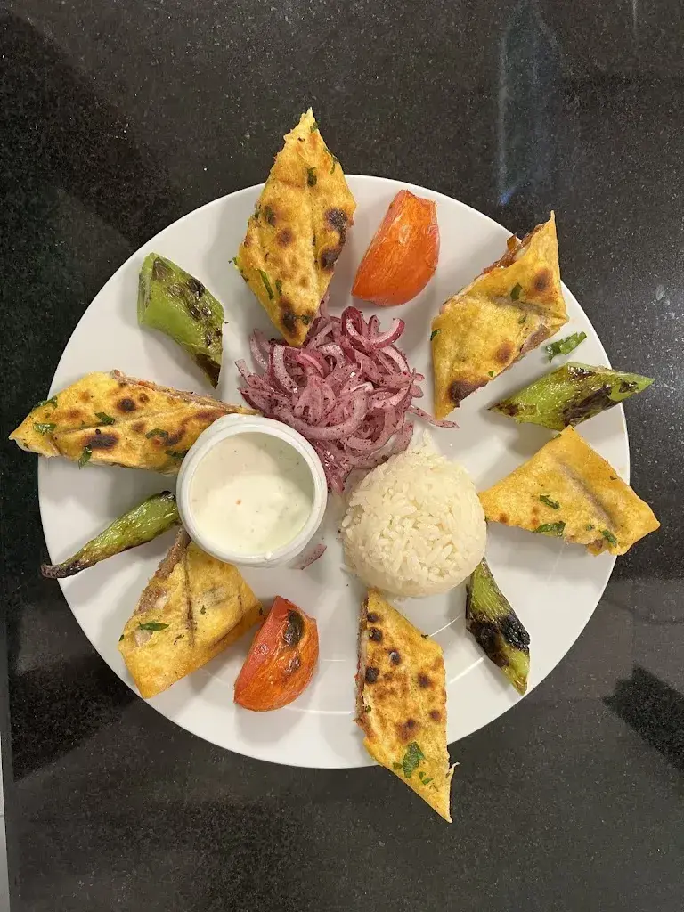 Menu_Kebap Central Pizzeria-Grill_Tujetsch_image_8