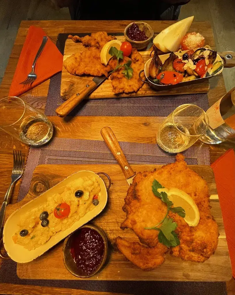 Ana Maria Palacios_Wirtshaus zur Trostburg_Teufenthal_review