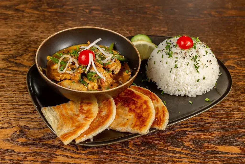 SU-MO Sushi, Momos & Curry_Teufenthal_slider_image_1