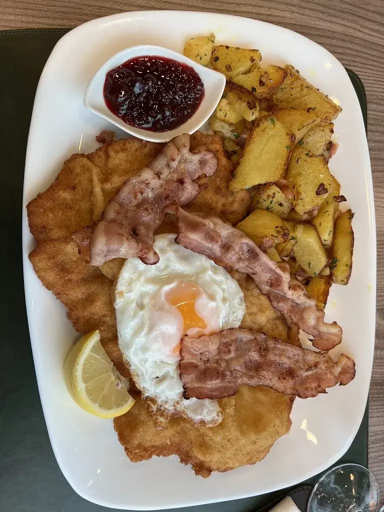 Emily_Zum Wiener Restaurant_Langenthal_avis