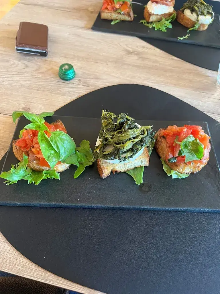 Sandra Schmid_Napoli Stories by Kreuz Küttigen_Küttigen_recensione