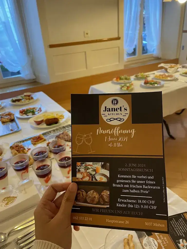 luv chichi_Janet's Kitchen_Muhen_recensione