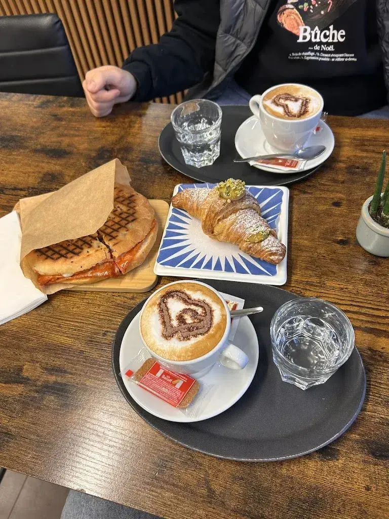 Katty Carvallo_Vergari 2.0_Turgi_review