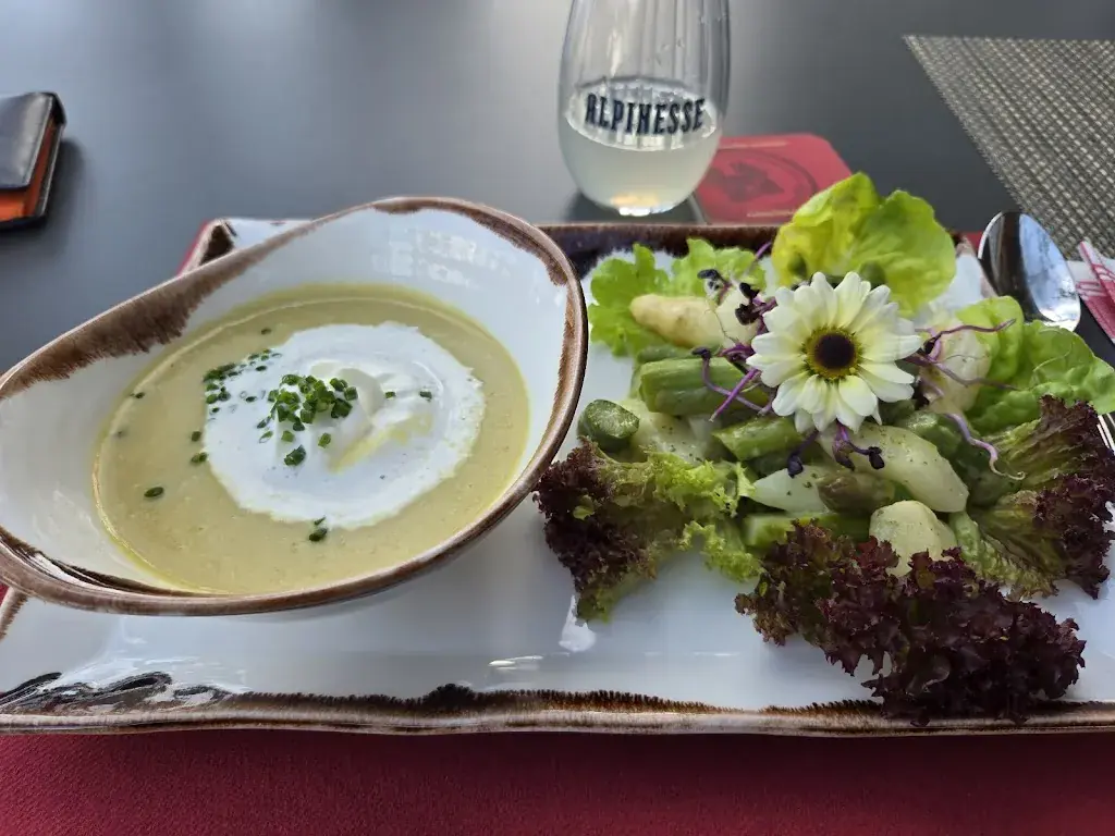 Dimitri Domke_Restaurant Dietiker_Suhr_review