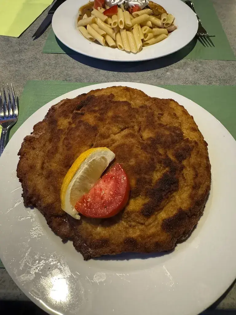 Fabian_Restaurant Sportplatz_Suhr_review