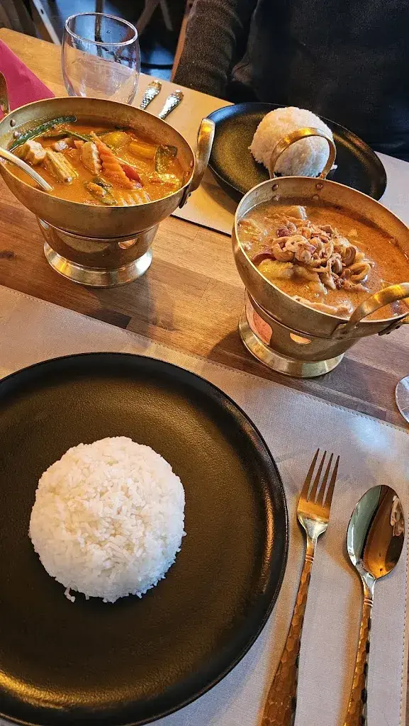 Yuanyu He_Siriwan Thai Restaurant_Husmatt 4 5405 Dättwil_avis