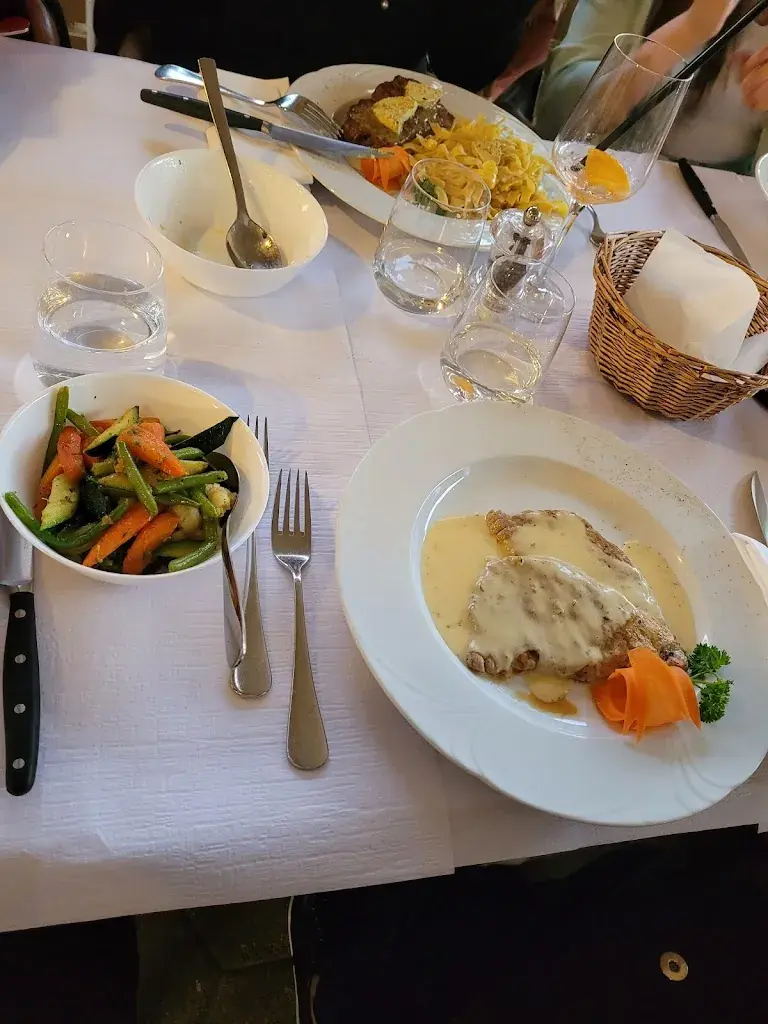 Menü_Hotel & Restaurant Meierhof-Victoria_Killwangen_Bild_2