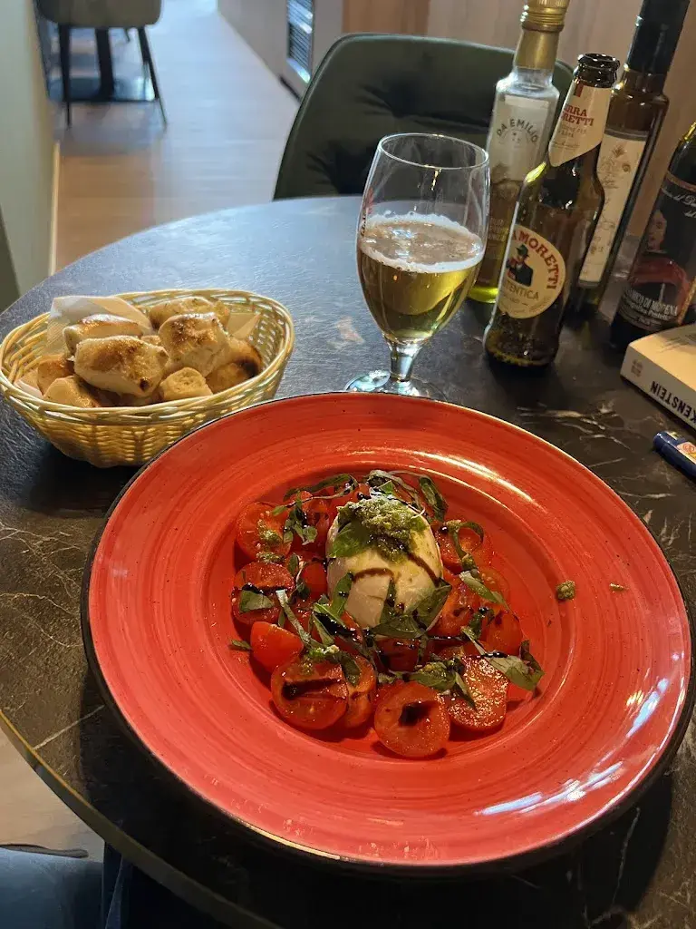 Emma Fuhrmann_Osteria Prego_Spreitenbach_avis