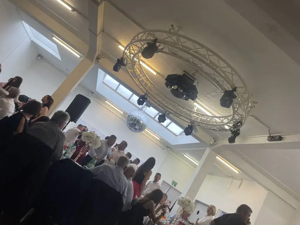 DIANA SAVIC_Natura Nova Nale_Killwangen_review