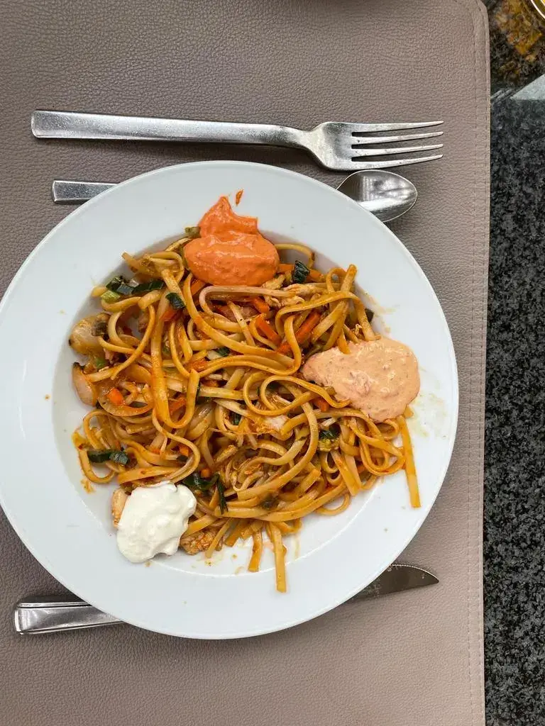 tom waugh_Restaurant Saga Khan_Mägenwil_review