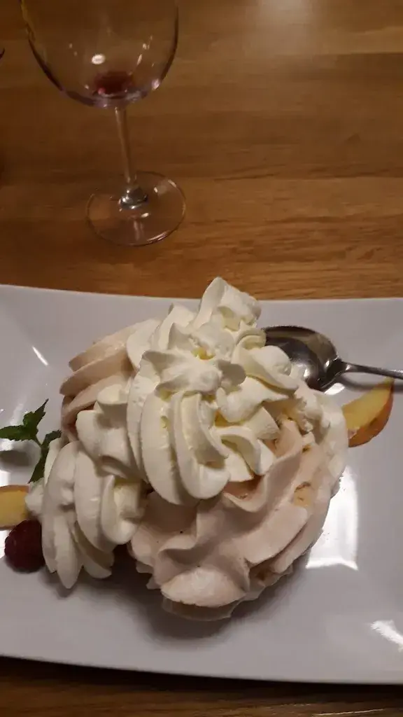 Bruno Zimmermann_Wirtschaft zum Jägerhuus_Hertenstein_recensione