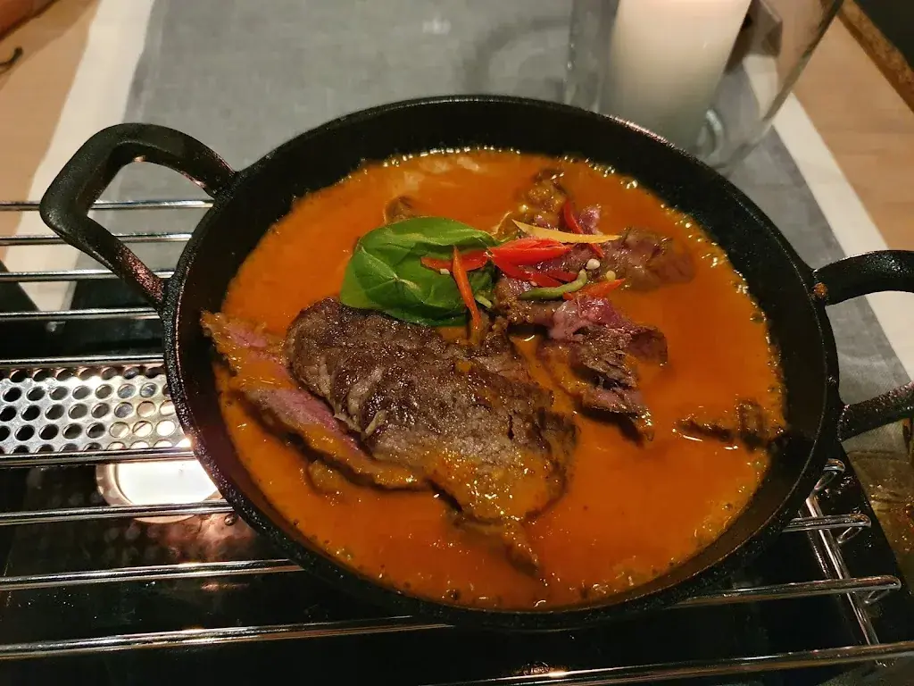 Stefan Eckert_Gaeng Daeng _Rudolfstetten-Friedlisberg_review