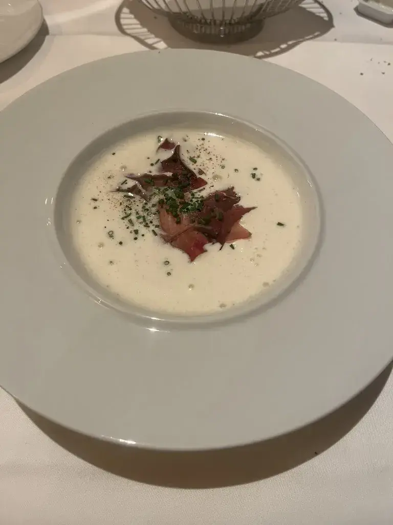 Marc Freiburghaus_Pöstli_Rudolfstetten-Friedlisberg_review