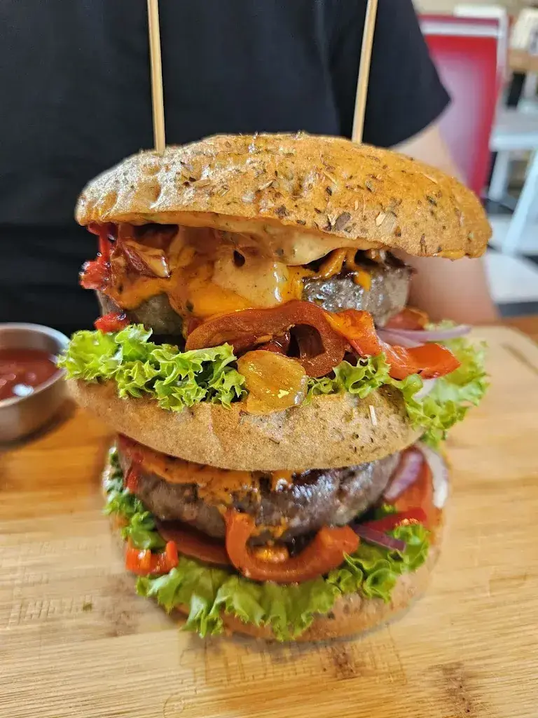 Tom's Diner Restaurant_Wohlen_slider_image_3