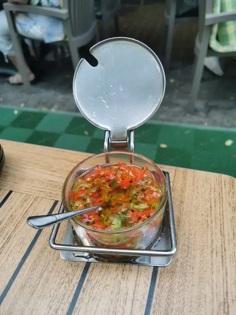 Peter Wiederkehr_Pizzeria Markthof_Nussbaumen_avis