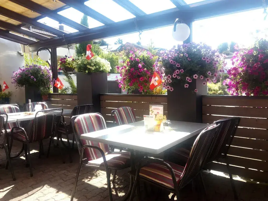 Schöneck restaurant in Remetschwil