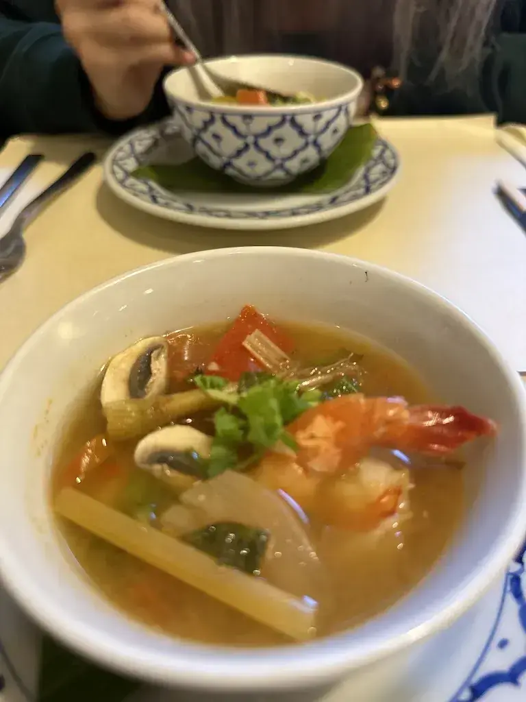 Avril Man_Old Siam_Neuenhof_avis