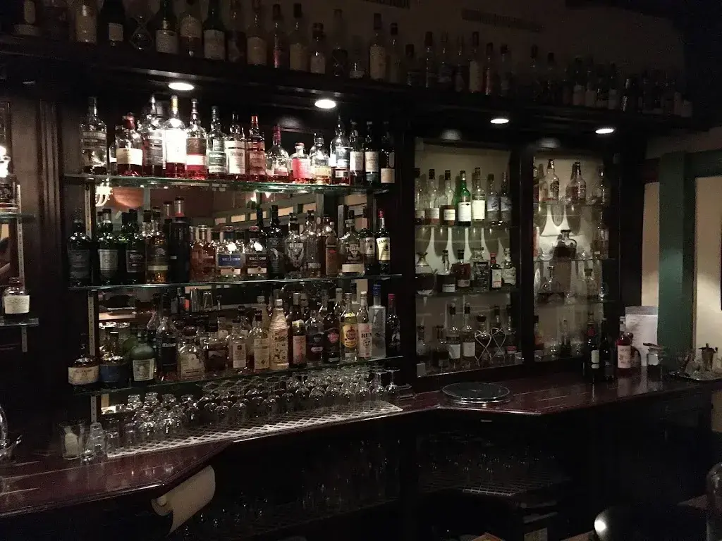 Visay Saycocie_Casa Colonial Bar & Avo Lounge_Neuenhof_review