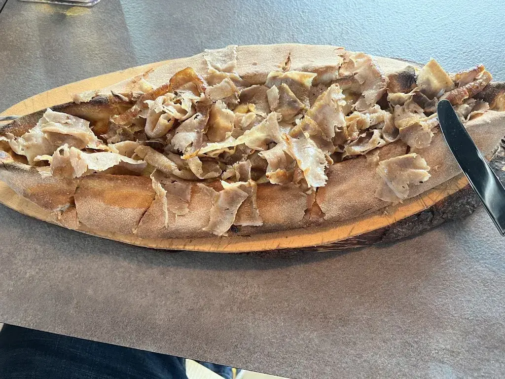 The Ground Below_Movie Food & Bar_Spreitenbach_review